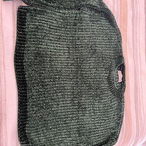Chunky Knit Sweater in Green and Black size small